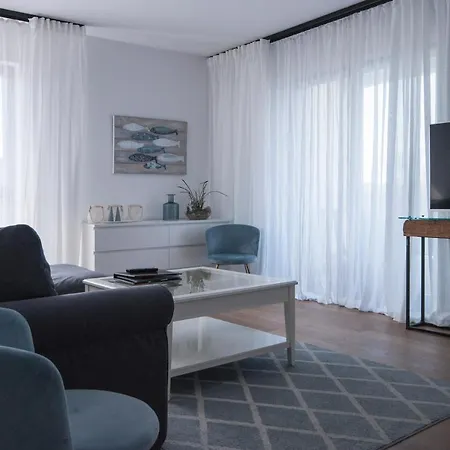 Irs Royal Irs Nadmorze アパート